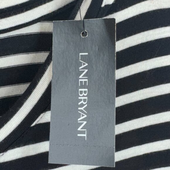 Lane Bryant Short Sleeve Women Black &White Top Tag Size 14/16 NWT - Picture 4 of 5